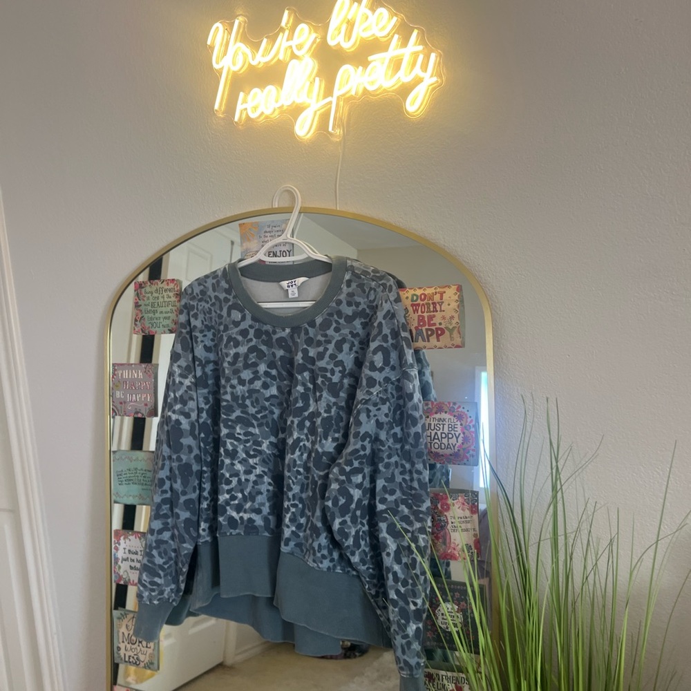 Cute Cheetah print sweatshirt